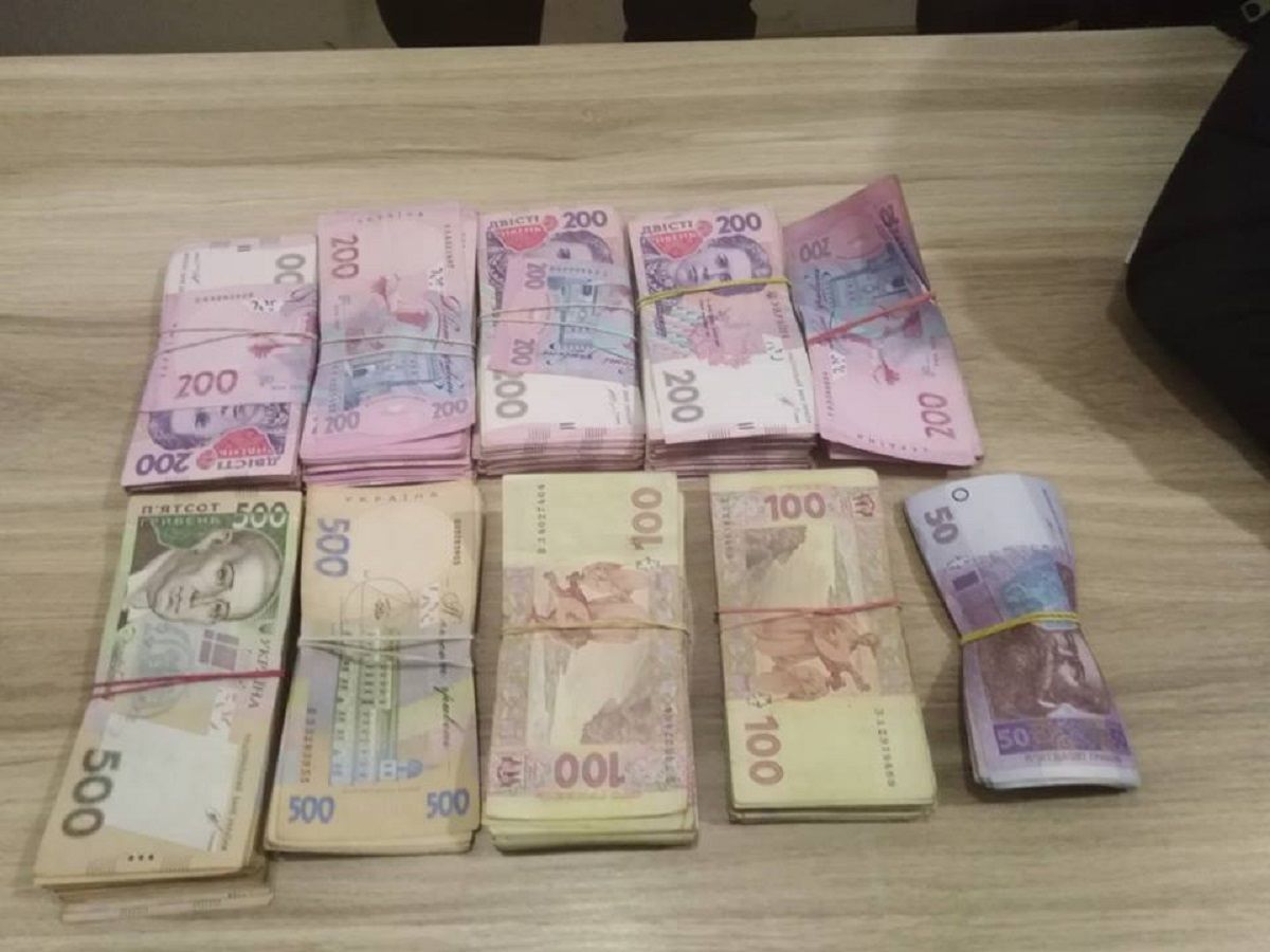 На Львівщині викрили конвертаційний центр з обігом понад 36 млн грн