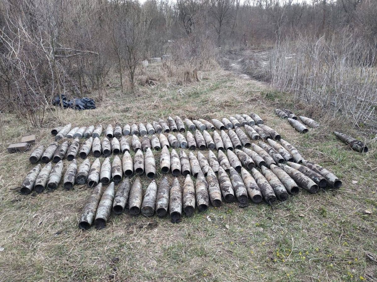 На туристичній базі на Луганщині виявили склад з артилерійськими снарядами 