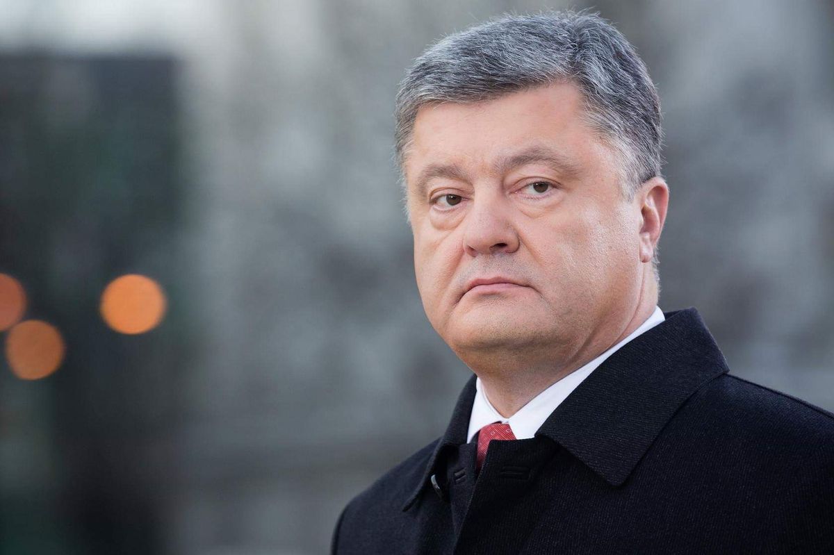 Порошенко хоче дебатувати з Зеленським на «Олімпійському» 14 квітня