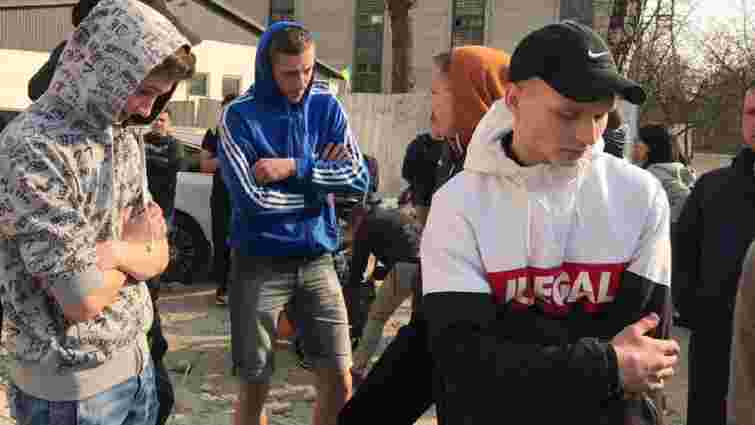 Львівський забудовник заплатив школярам, щоб вони розігнали акцію протесту