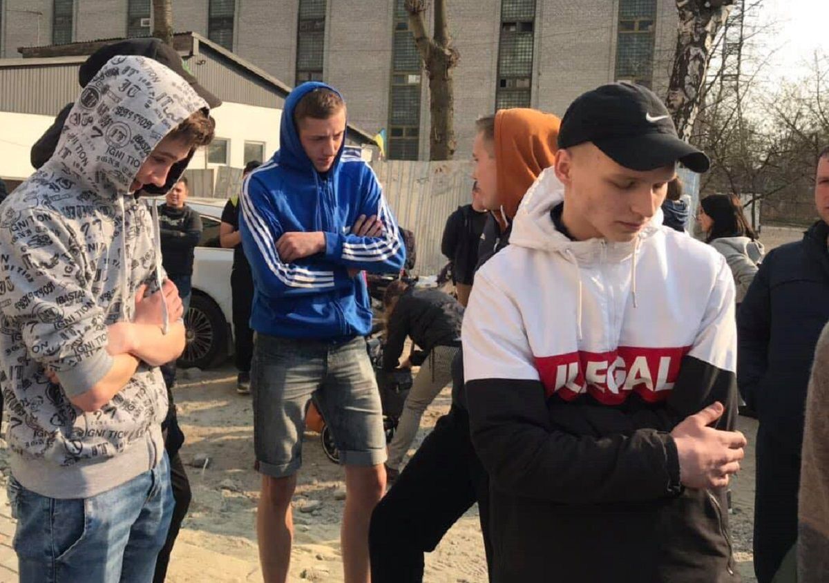 Львівський забудовник заплатив школярам, щоб вони розігнали акцію протесту
