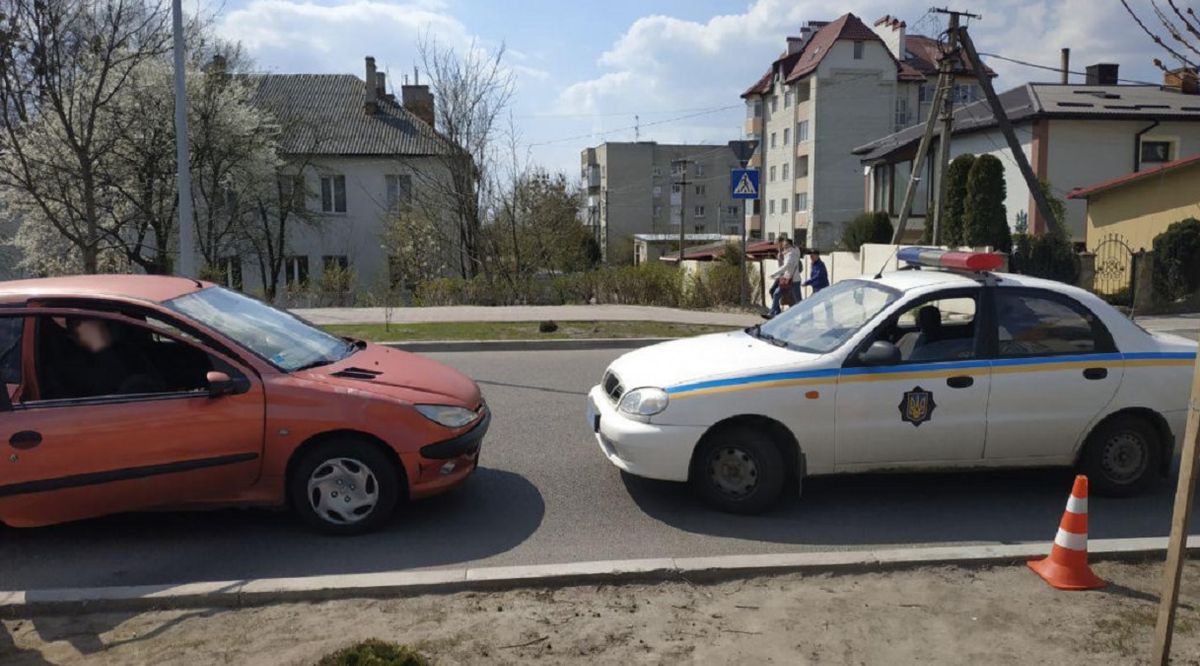Під час конфлікту через порушення ПДР у центрі Пустомит неповнолітній влаштував стрілянину