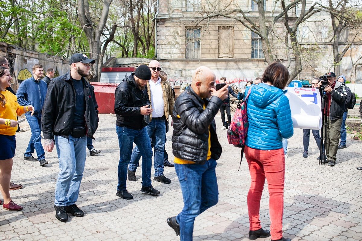 Народного депутата Мустафу Найєма в Одесі облили фекаліями