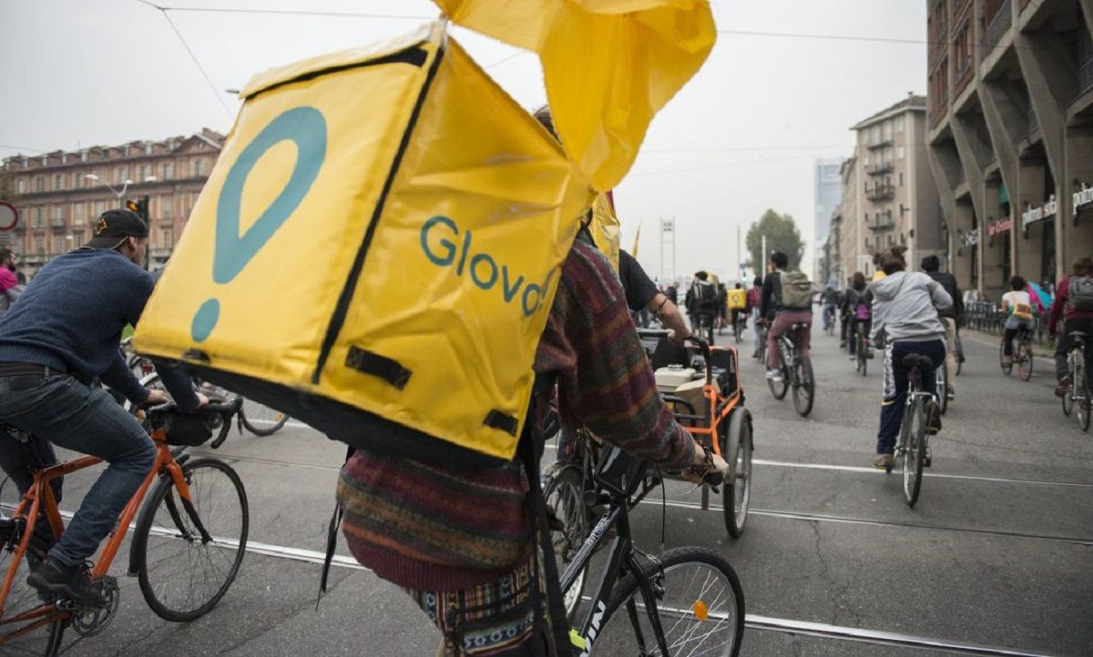 У Львові з 22 квітня розпочне роботу сервіс доставки Glovo