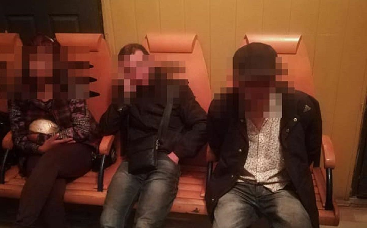 Львівські патрульні затримали грабіжників, які поблизу вокзалу викрали у чоловіка майже 2000$ 