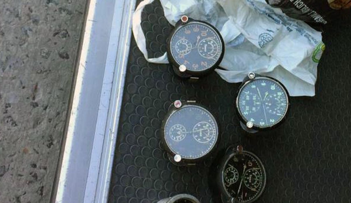 У Краковці прикордонники виявили радіоактивні авіаційні годинники