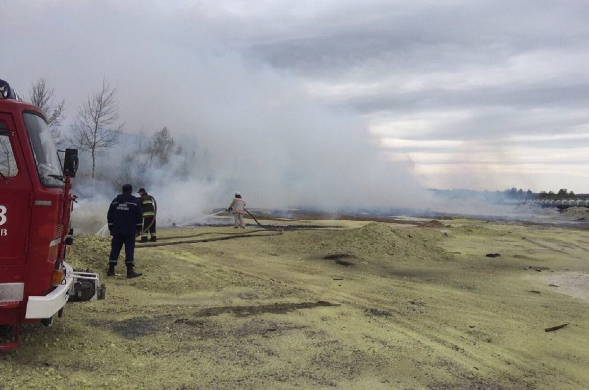 Біля колишнього кар'єру на Яворівщині горіла сірка