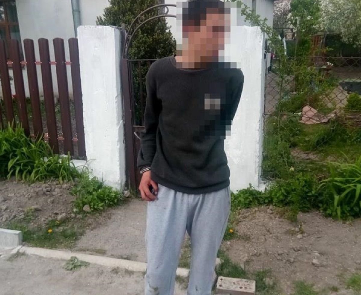 У Львові зловмисник пограбував жінку, яка гуляла з немовлям