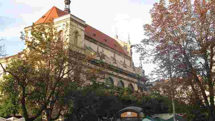 На Великдень анонім повідомив про замінування кількох храмів у центрі Львова
