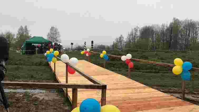 На Закарпатті відкрили тимчасовий піший пункт перетину кордону з Польщею