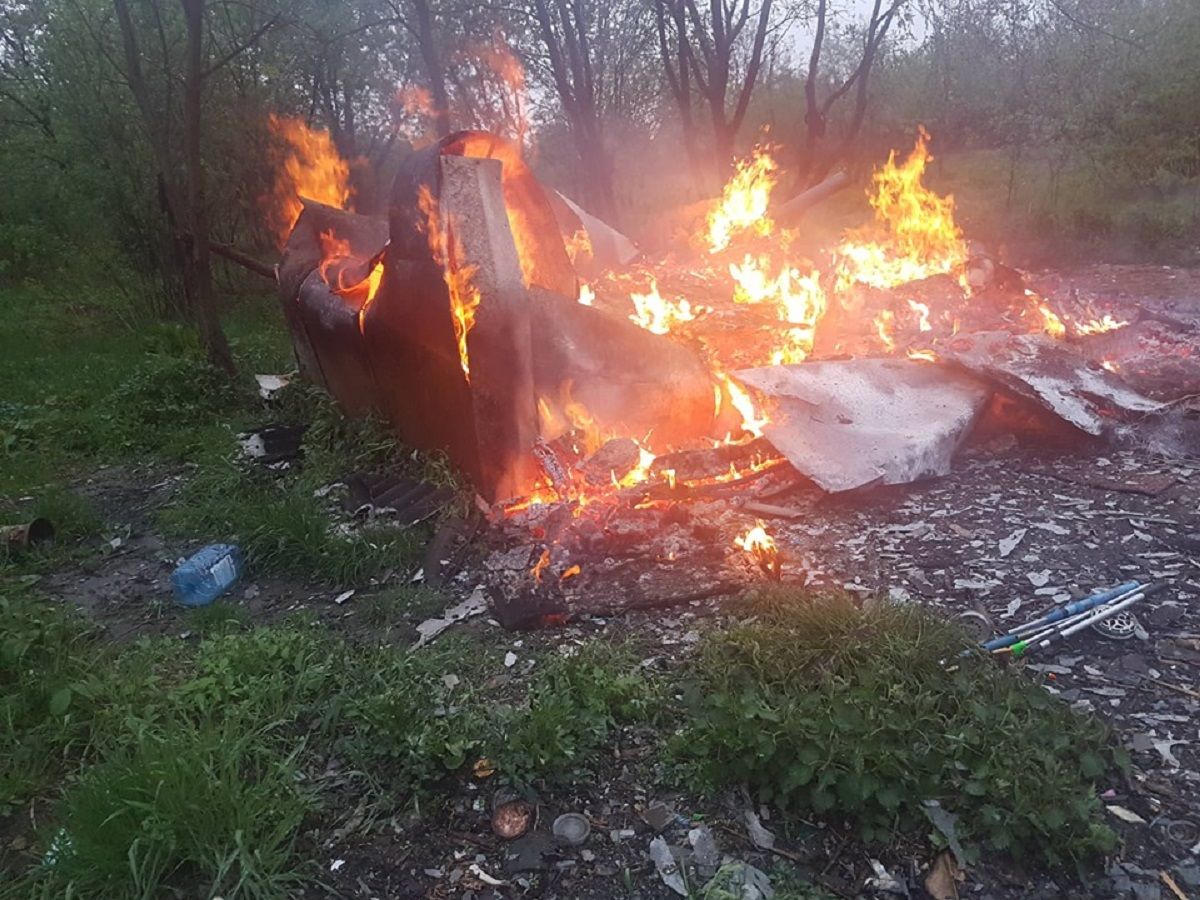 На згарищі садового будиночка у Сокільниках знайшли людське тіло