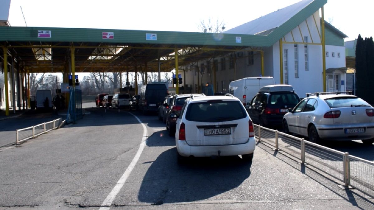 На українсько-угорському кордоні можливі черги через технічний збій системи