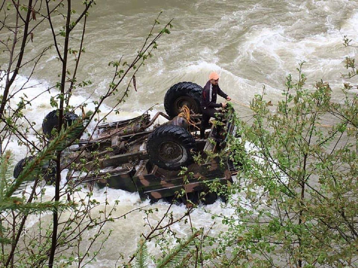 Водій вантажівки з білорусами, що розбилася в Карпатах, був п’яним