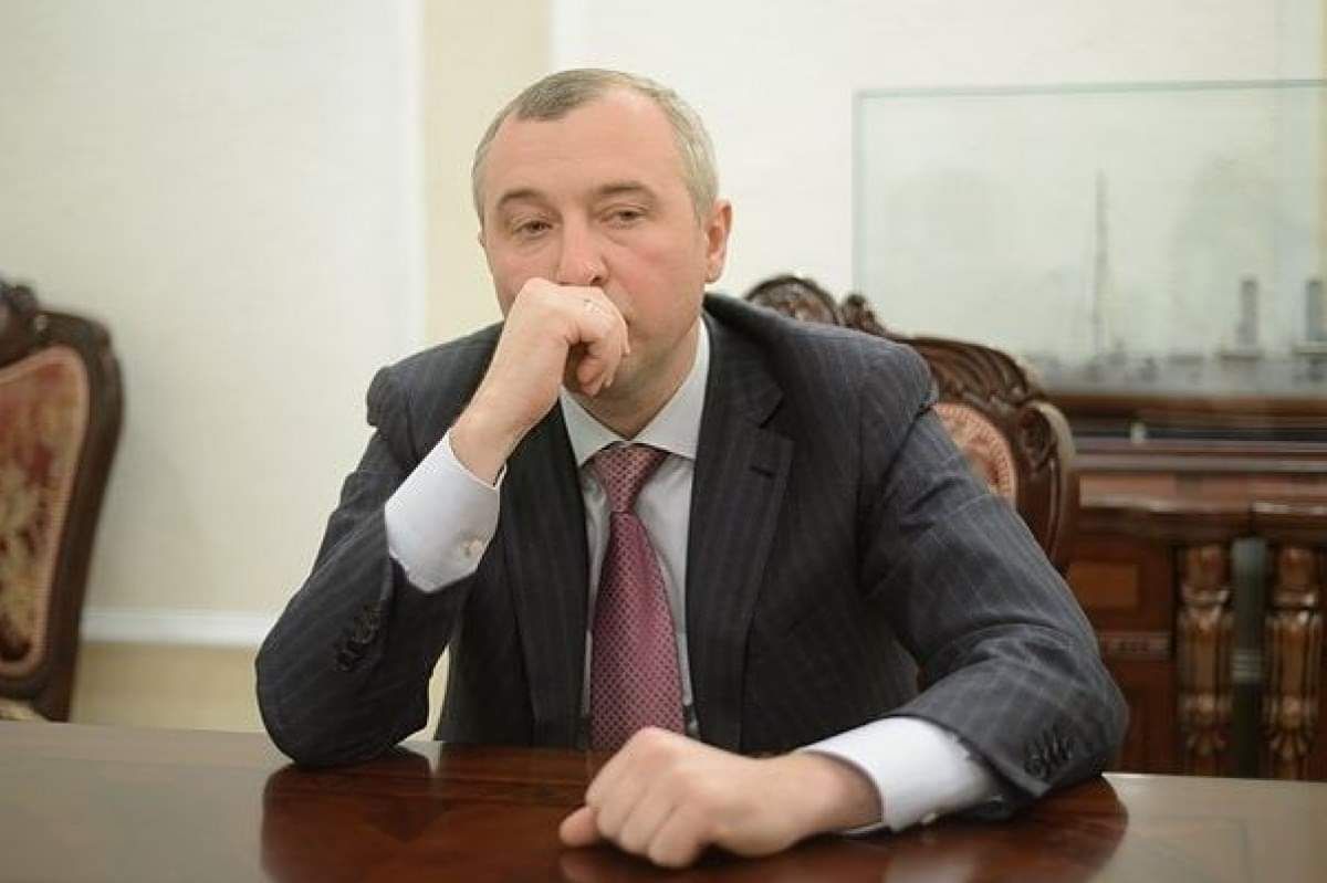 Суд зобов’язав Генпрокуратуру зняти з розшуку екс-нардепа Ігоря Калєтніка