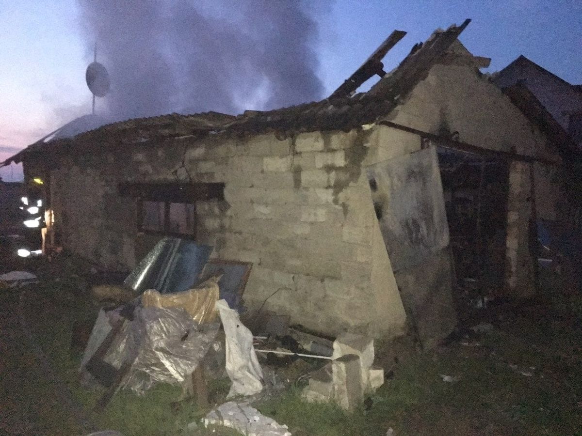 Двоє людей загинули в пожежі у гаражі на Рівненщині