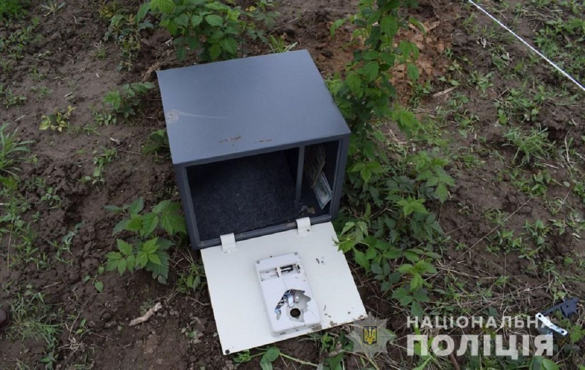 На Вінниччині поліція затримала чоловіка, який з двох рушниць розстріляв подружжя фермерів