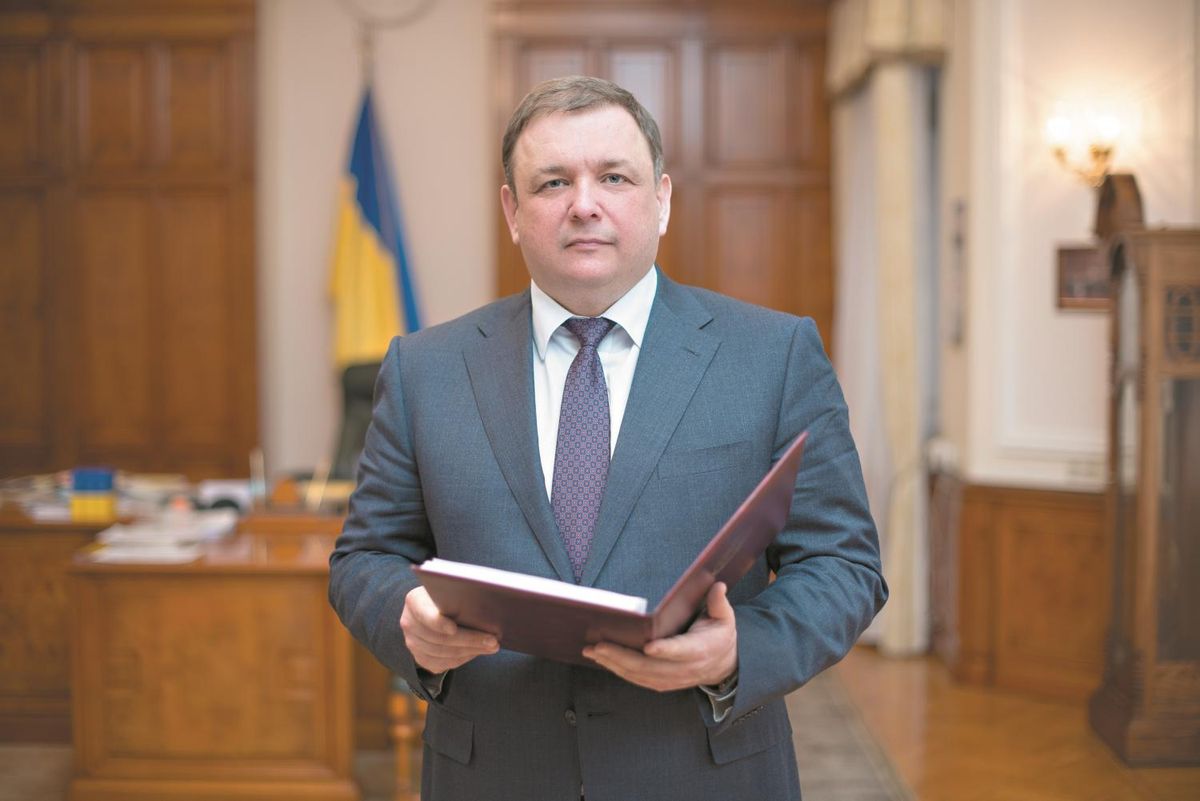 Екс-голова КСУ назвав збігом скасування статті про незаконне збагачення перед виборами 