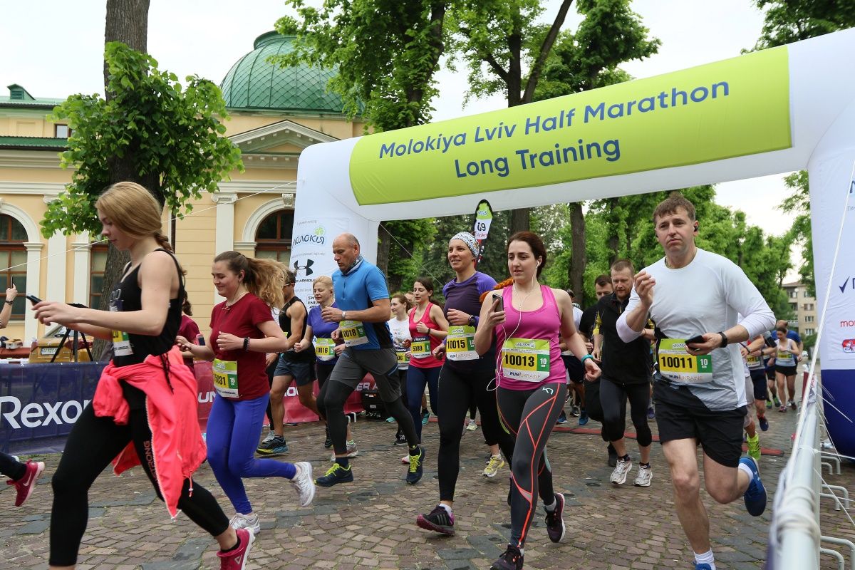 Понад 100 львів'ян взяли участь у тренуваннях перед півмарафоном у Стрийському парку