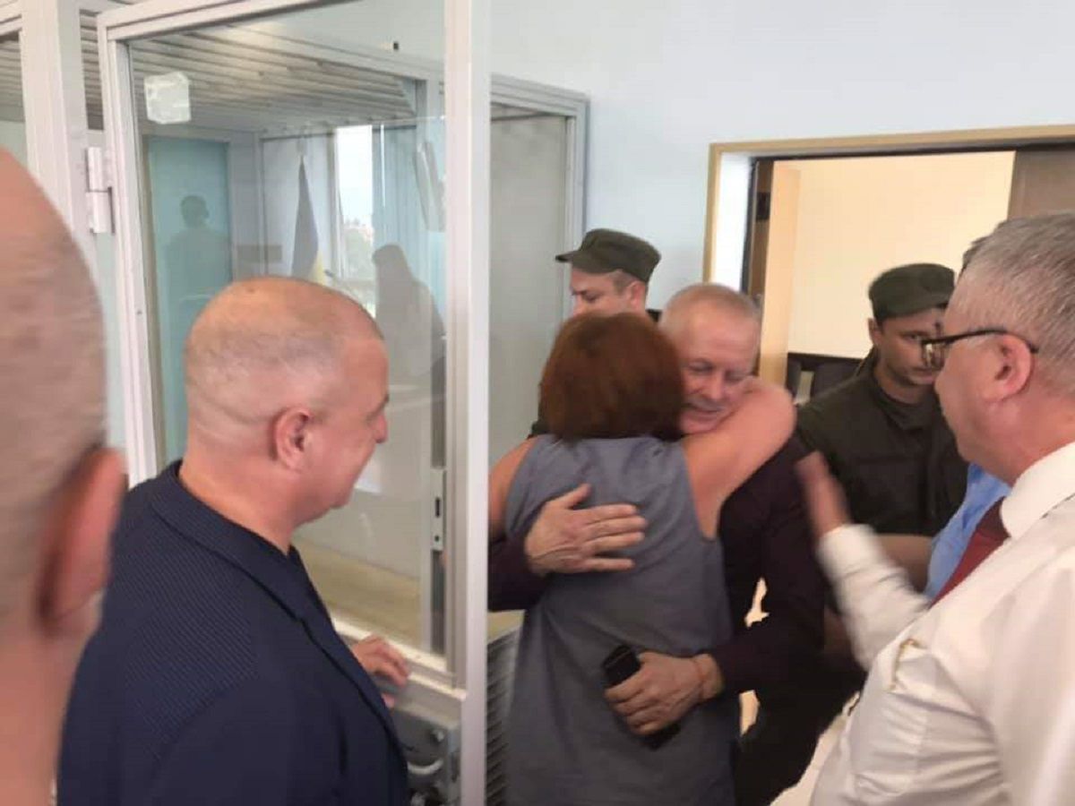 Суд випустив з-під варти екс-начальника Генштабу ЗСУ Володимира Заману
