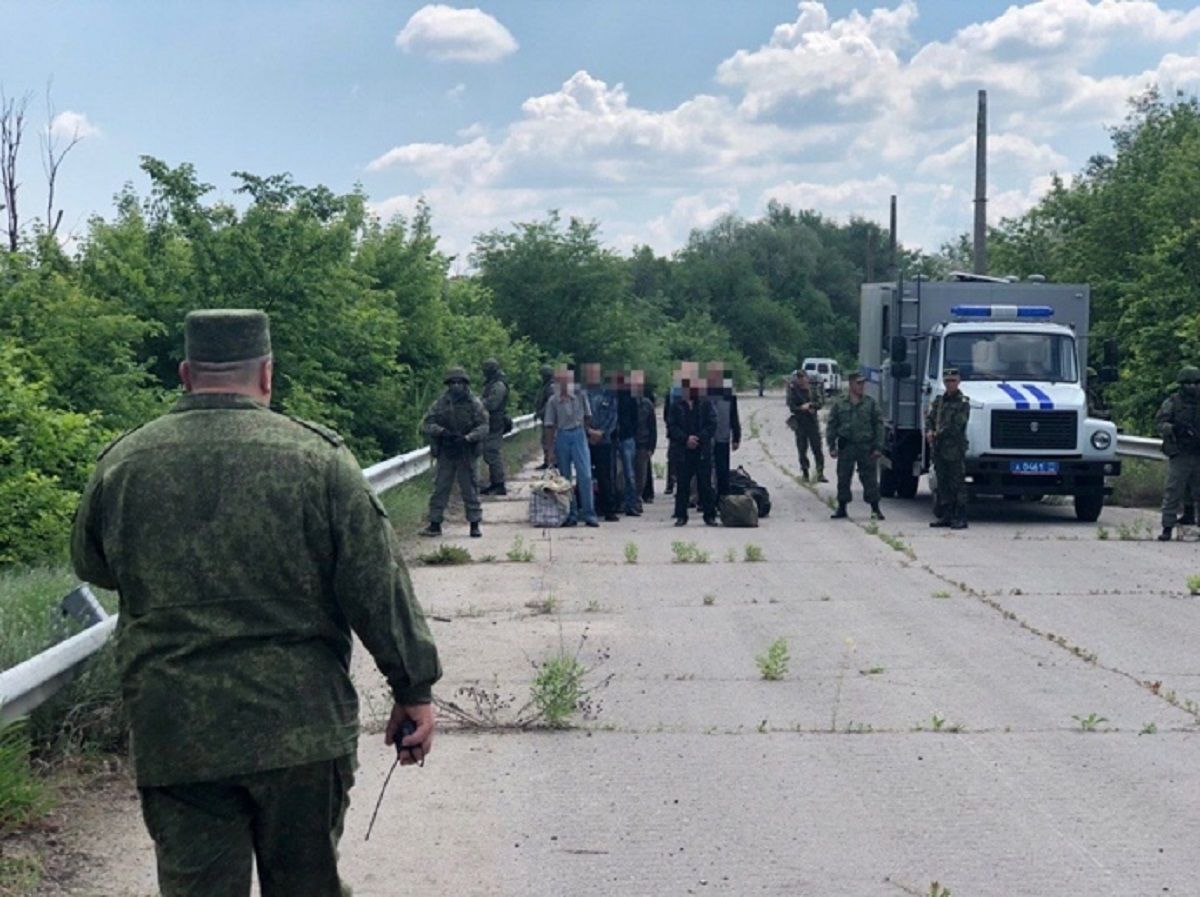 Російські бойовики повернули з окупованих територій Луганщини 60 українських в'язнів