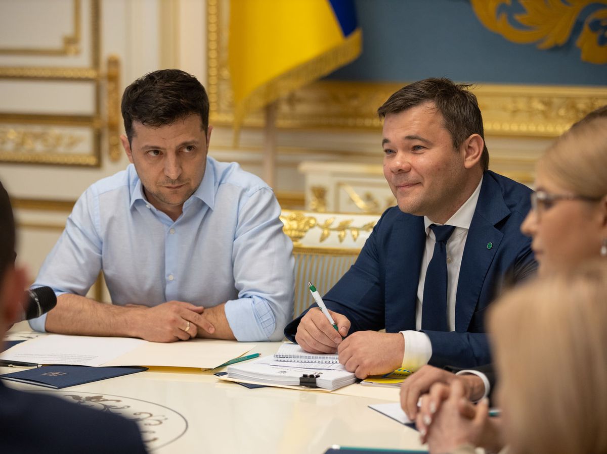 Проти президента України подали позови через призначення голови адміністрації