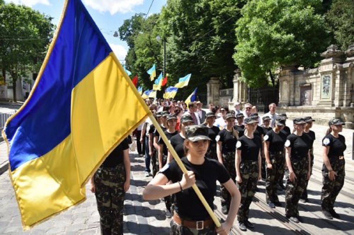 У неділю через відзначення Свята Героїв у Львові ситуативно перекриватимуть рух транспорту