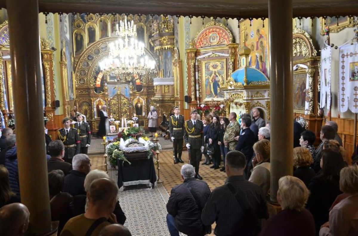 У Львові попрощались із загиблим у російсько-українській війні Романом Досяком
