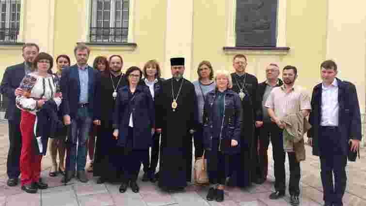 УГКЦ проведе освітні семінари для духовенства через знищення розписів у церкві Славського