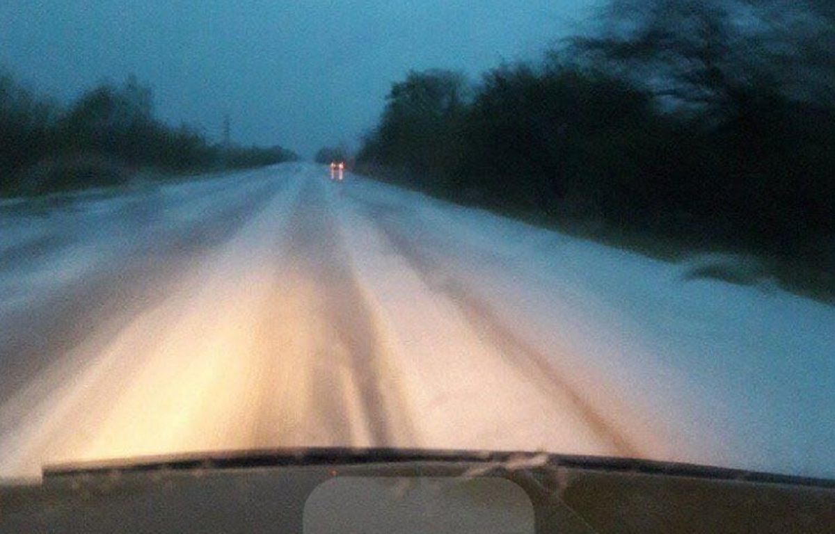 Сильний дощ з градом накрив Калуш і навколишні села
