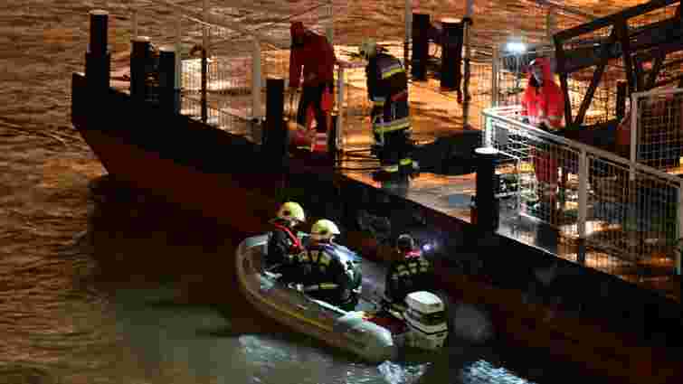 У Будапешті затонув човен із туристами, щонайменше семеро загиблих