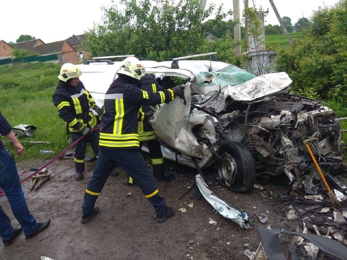 В ДТП на Тернопільщині загинули троє людей