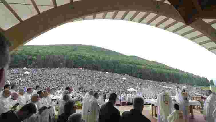 Папа Римський відвідав Румунію і закликав католиків і православних до єдності