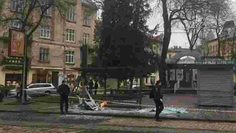 У Львові судитимуть поліцейського, який на смерть збив дівчину на трамвайній зупинці