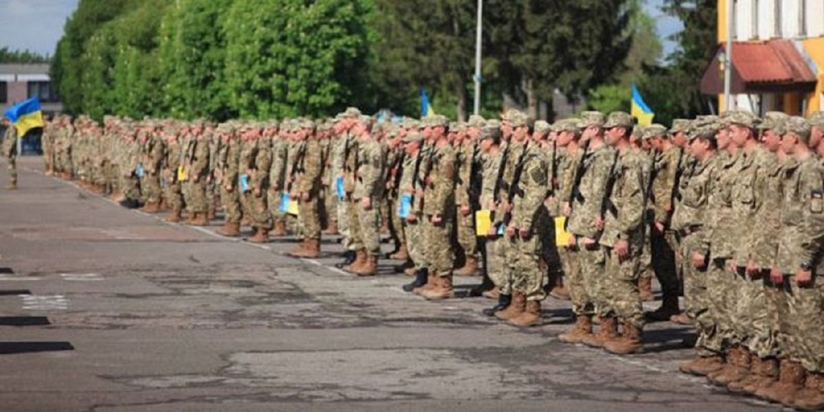 Львівська міськрада виплачуватиме по 25 тис. грн новим контрактникам ЗСУ