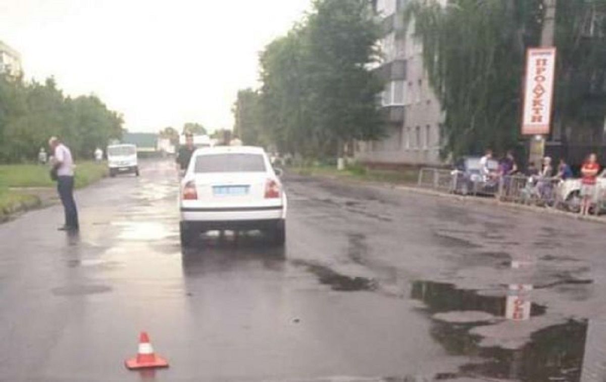 У Конотопі автівка начальника поліції збила дитину на пішохідному переході