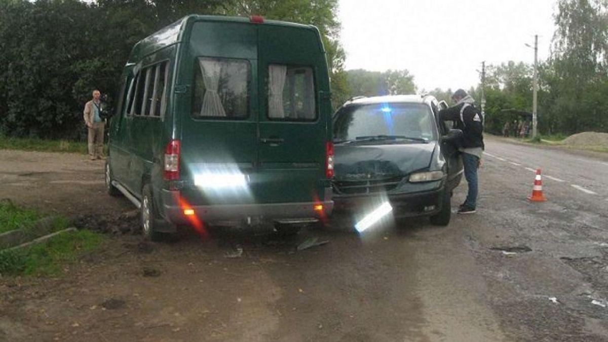 На Львівщині суд виніс вирок водію мікроавтобуса, який задавив пішохода на узбіччі 