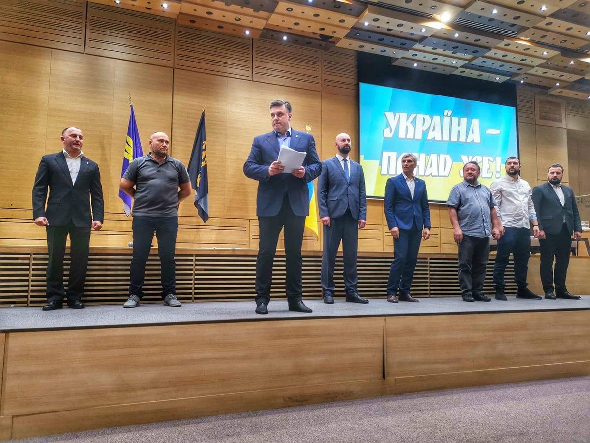 Виборчий список ВО «Свобода» очолили Тягнибок, Білецький і Ярош
