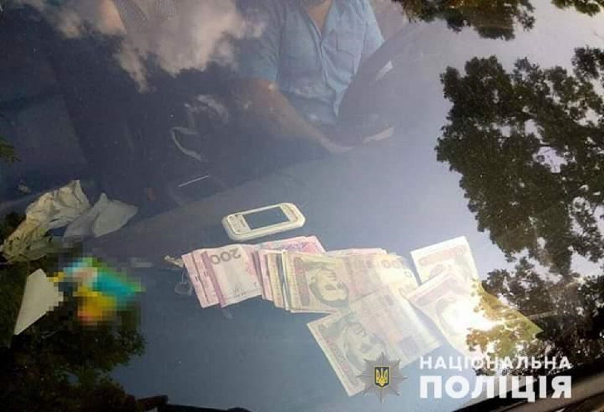 Суд оштрафував львівського митника на суму вдвічі меншу, ніж отриманий хабар