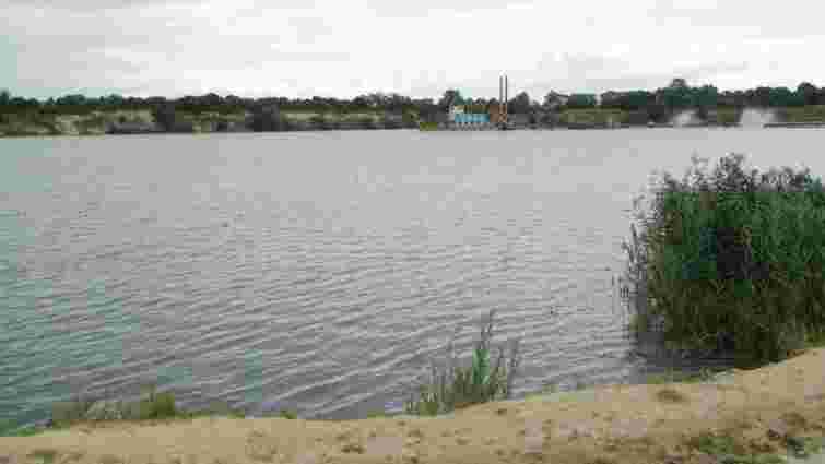 В озері неподалік Львова другий день шукають тіло 19-річного хлопця