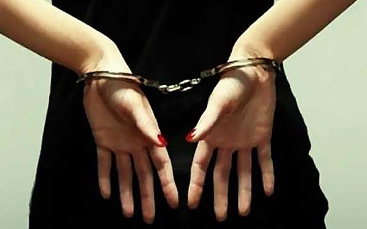 Правоохоронці затримали 18-річну львів’янку за пограбування іноземця