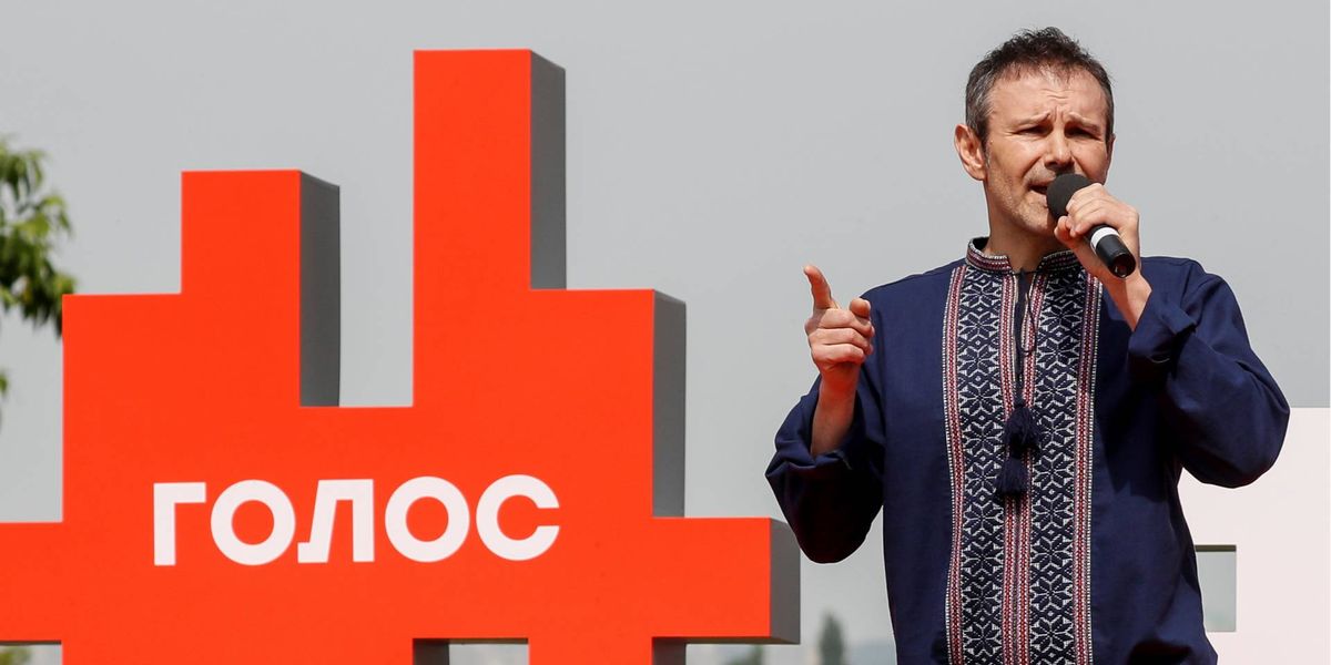 Партія Вакарчука увійшла в трійку лідерів виборчої гонки