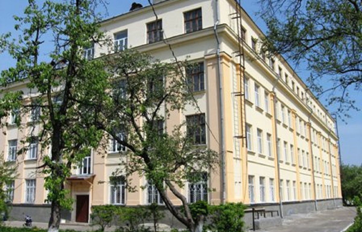 Міністерку освіти Лілію Гриневич не впустили до однієї з львівських шкіл