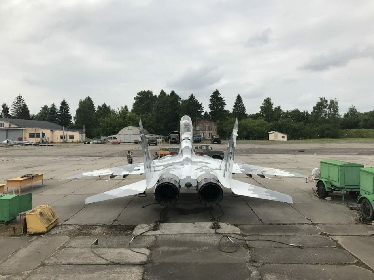 Львівський авіаремонтний завод передасть ЗСУ відремонтований навчальний МіГ-29