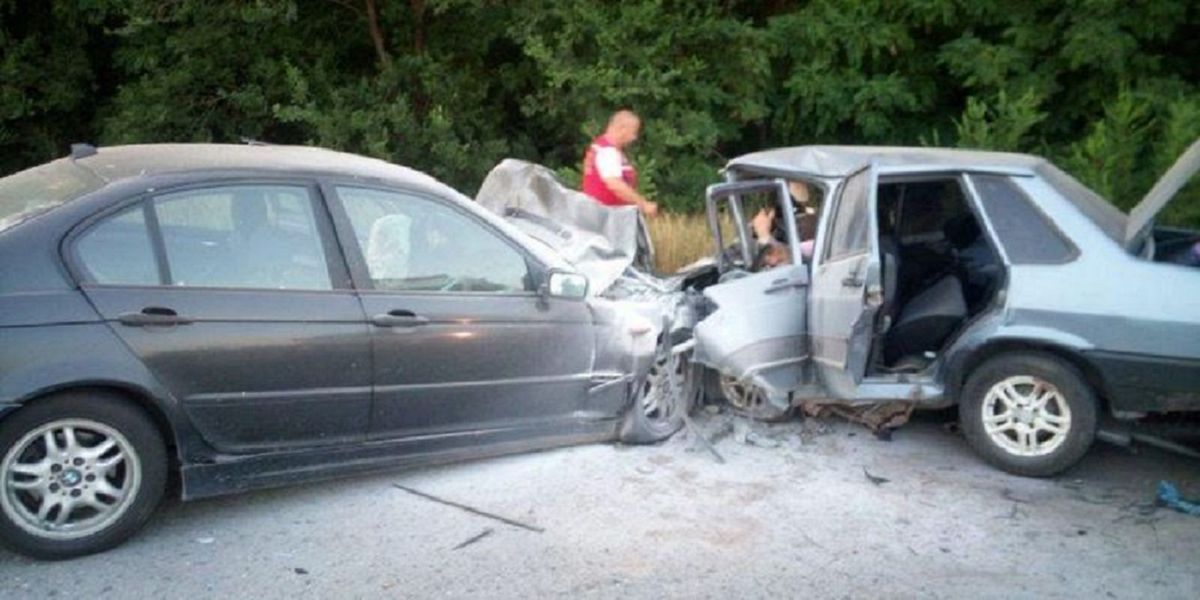 Поліцейського, через якого в ДТП загинула сім'я з трьох людей, відпустили під заставу