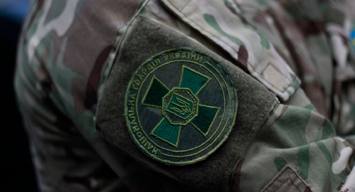 Випускники Академії НГУ святкували випускний під пісню Газманова «Офицеры»