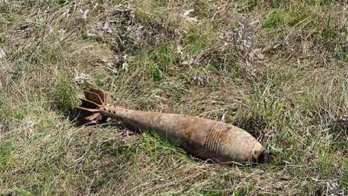 На Голосківському кладовищі виявили мінометну міну часів Другої світової війни