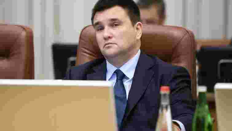 Зеленський вимагає покарати міністра Клімкіна, дипломат у відповідь збирає «політичну команду»