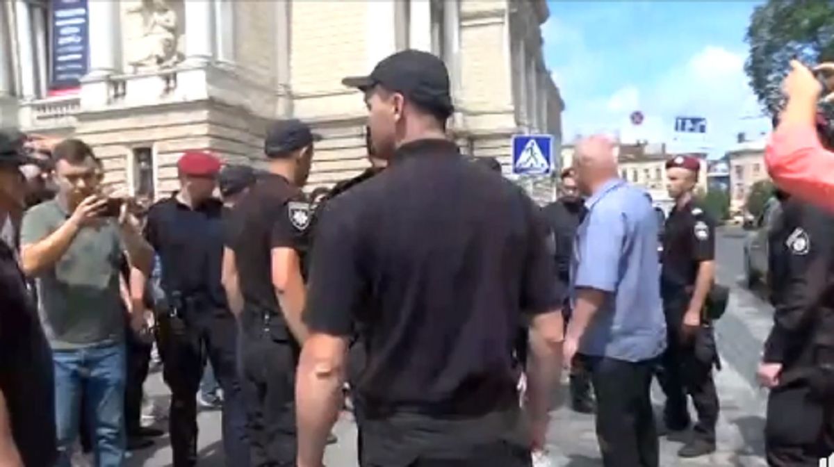 «Нацкорпус» розігнав акцію на підтримку Анатолія Шарія у Львові