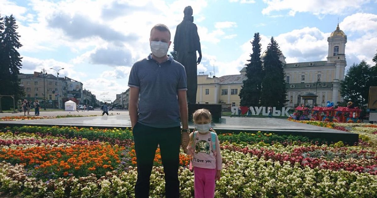 Мешканці Луцька вийшли на протест через сильний сморід у місті