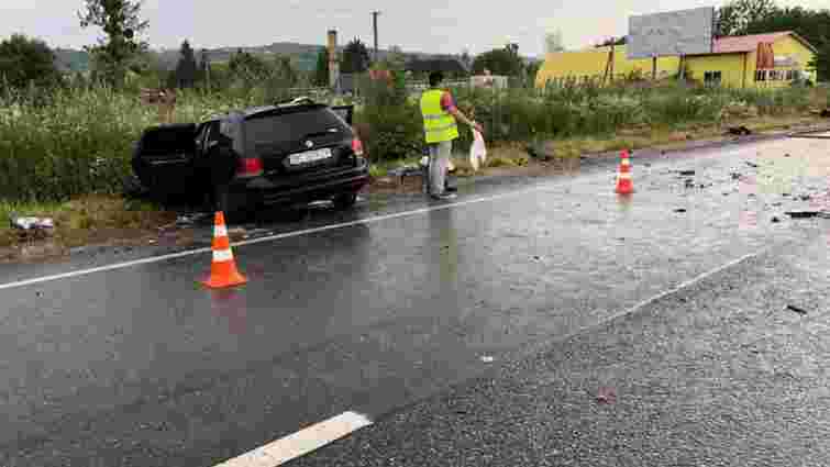 Внаслідок ДТП біля Золочева загинув водій автомобіля Volkswagen Golf

